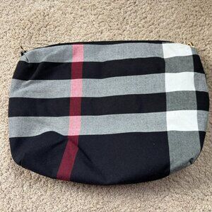 Small Black & Red Plaid Zipper Bag 15x10"